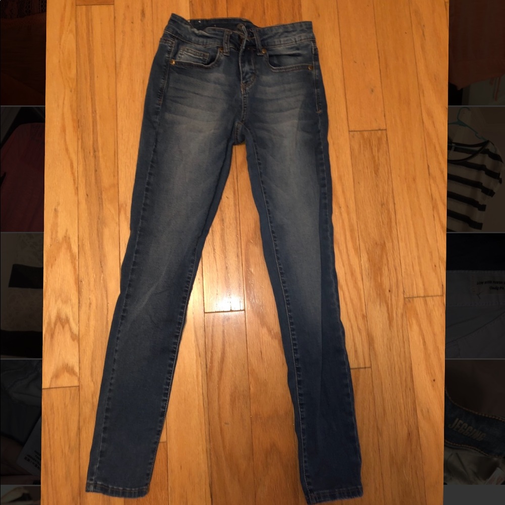 Medium Dark Jeans | SO brand